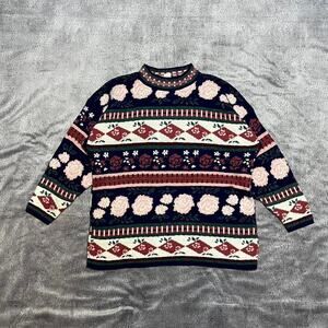 Vintage striped patterned crewneck sweater